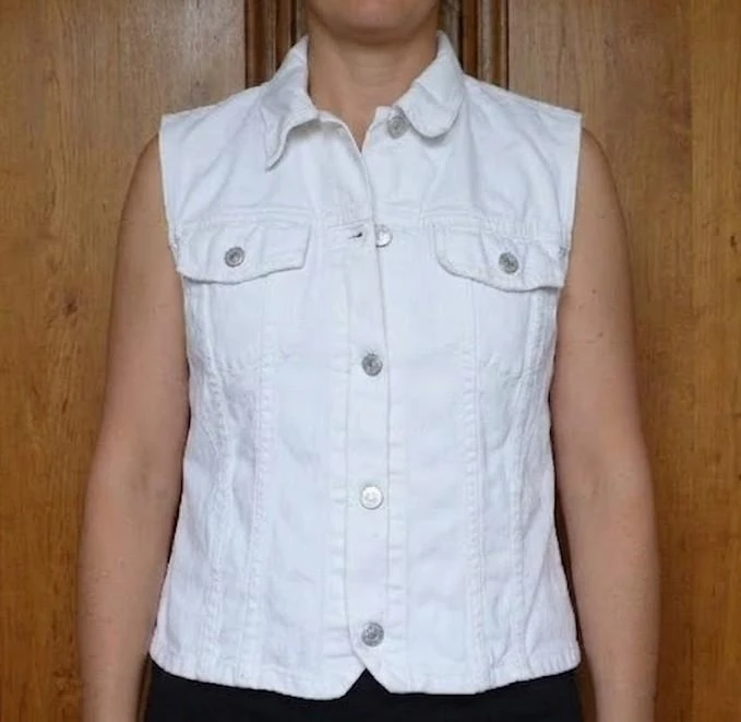 blouson en jean sans manche couleur blanc